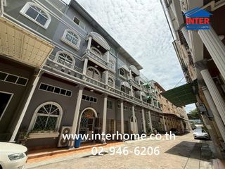 Reihenhaus zum Kauf mit 4 Zimmer in Bang Kho Laem, Bangkok