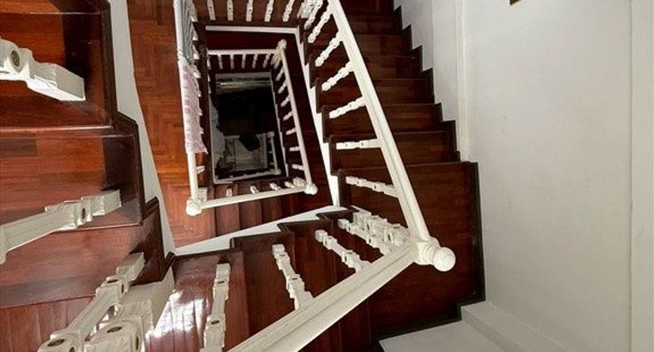 ขาย 4 ห้องนอน ทาวน์เฮ้าส์ ใน บางคอแหลม, กรุงเทพฯ