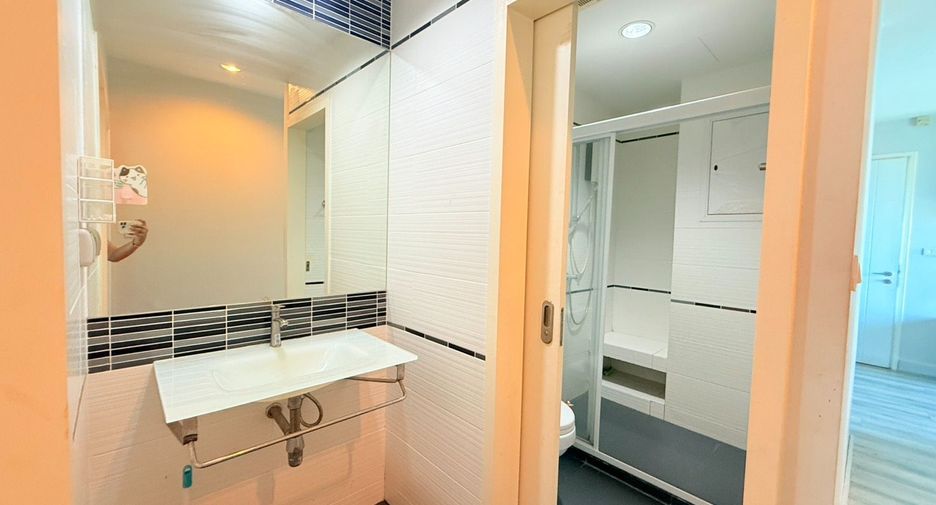 Condo en alquiler de 2 habitaciones en Central Pattaya, Pattaya