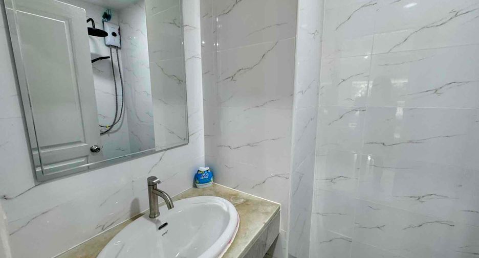 For rent studio condo in Jomtien, Pattaya