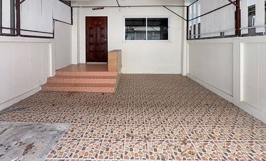 Casa adosada en venta de 3 habitaciones en Mueang Nonthaburi, Nonthaburi