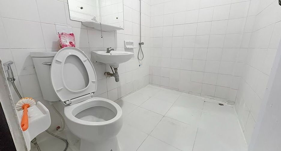 For sale 3 ベッドルーム townhouse in Mueang Nonthaburi, Nonthaburi