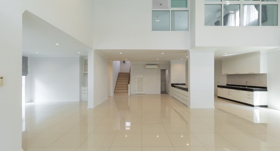 À vendre 4 chambres maison à Mueang Chiang Mai, Chiang Mai