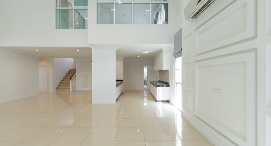 À vendre 4 chambres maison à Mueang Chiang Mai, Chiang Mai