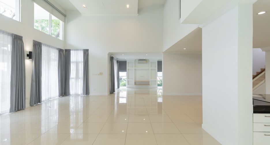 À vendre 4 chambres maison à Mueang Chiang Mai, Chiang Mai