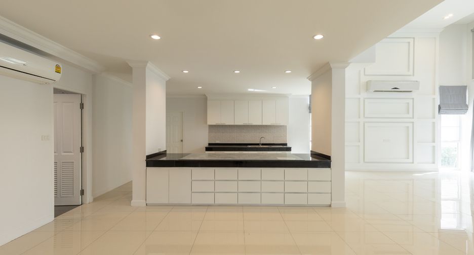 À vendre 4 chambres maison à Mueang Chiang Mai, Chiang Mai