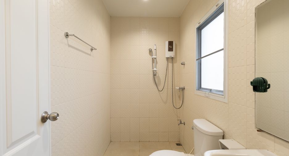 À vendre 4 chambres maison à Mueang Chiang Mai, Chiang Mai