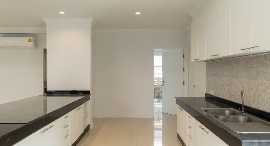 À vendre 4 chambres maison à Mueang Chiang Mai, Chiang Mai