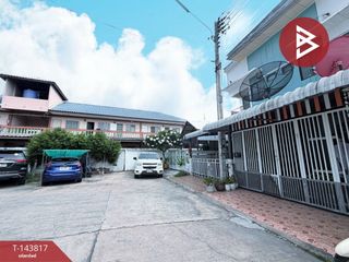 出售 2 卧室 联排别墅 在 Si Racha, Chon Buri
