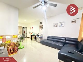 出售 2 卧室 联排别墅 在 Si Racha, Chon Buri