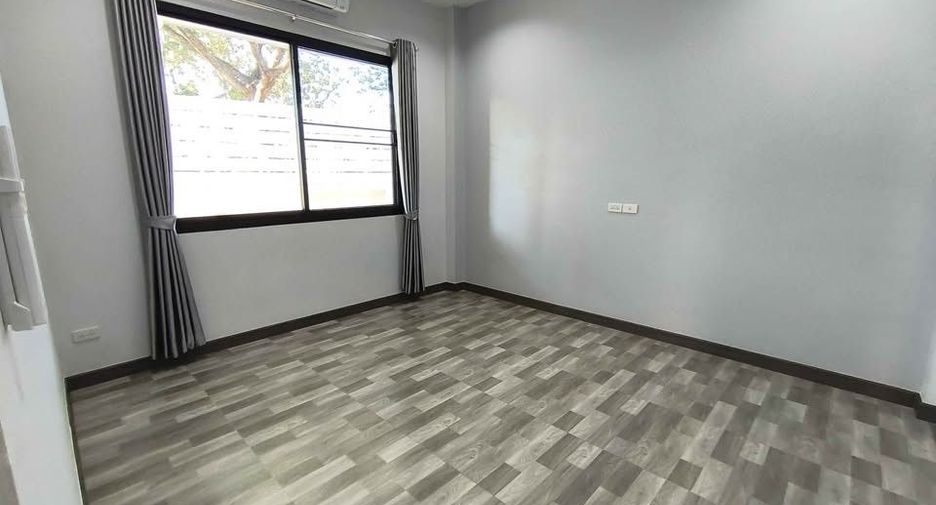 For rent and for sale 3 bedrooms house in Mueang Chiang Mai, Chiang Mai