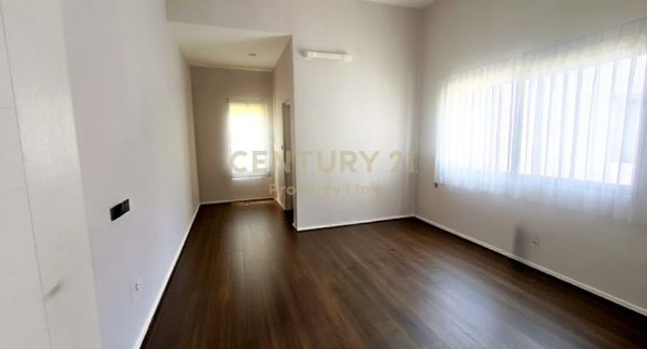 For sale 5 bedrooms house in Khlong Sam Wa, Bangkok
