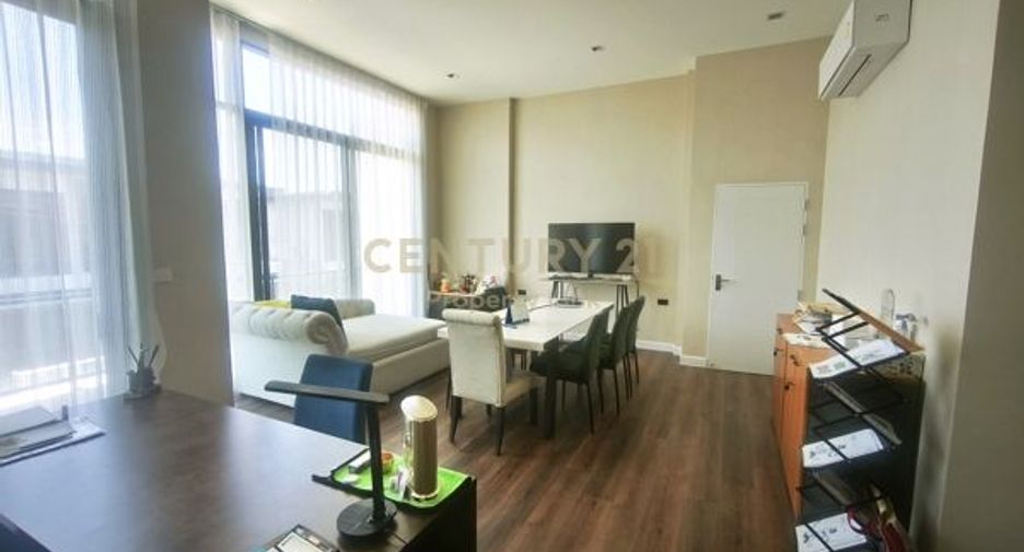 For sale 5 bedrooms house in Khlong Sam Wa, Bangkok