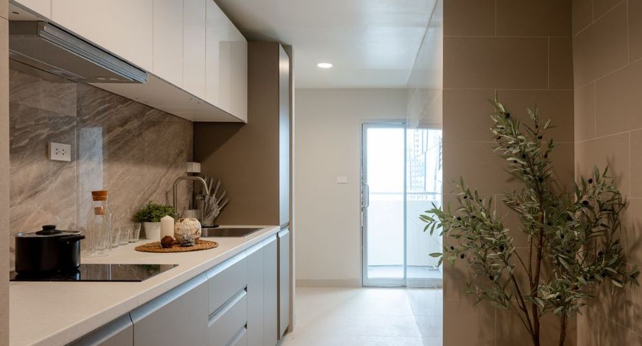 Condo en venta de 2 habitaciones en Khlong Toei, Bangkok