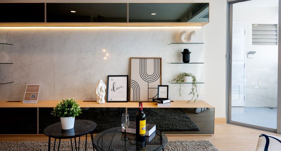 Condo en venta de 2 habitaciones en Khlong Toei, Bangkok