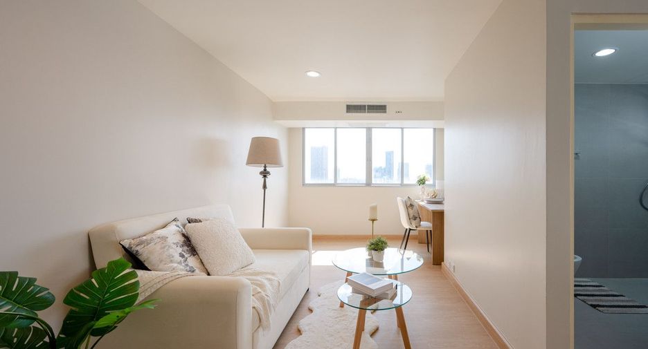 Condo en venta de 2 habitaciones en Khlong Toei, Bangkok