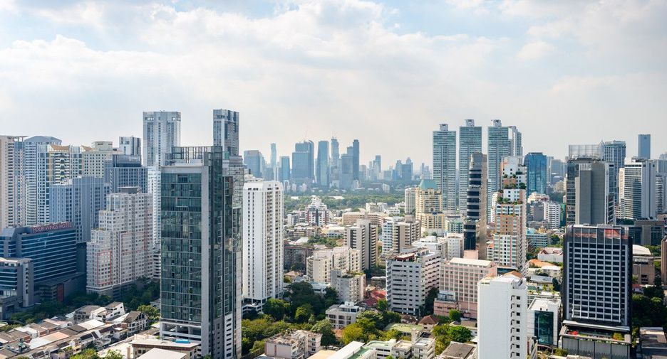 Condo en venta de 2 habitaciones en Khlong Toei, Bangkok
