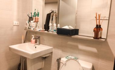 For sale 1 bed condo in Khlong Toei, Bangkok