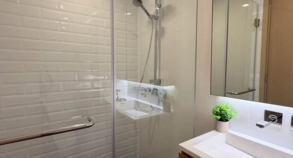For rent 1 bed condo in Huai Khwang, Bangkok
