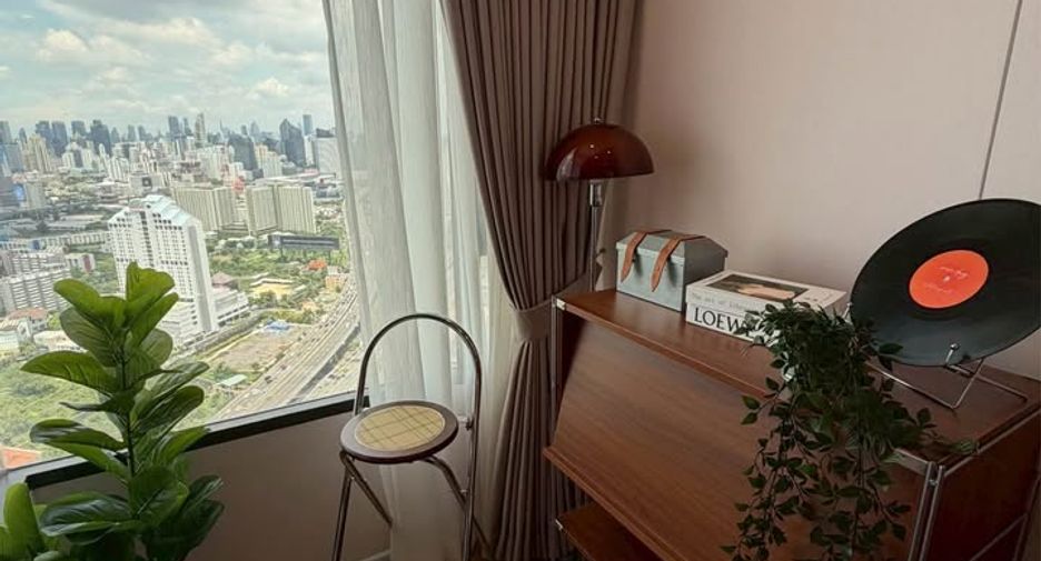 For rent 1 bed condo in Huai Khwang, Bangkok