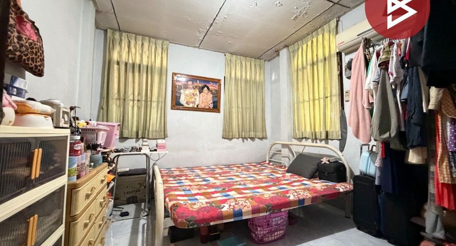 For sale 3 bedrooms house in Mueang Samut Prakan, Samut Prakan