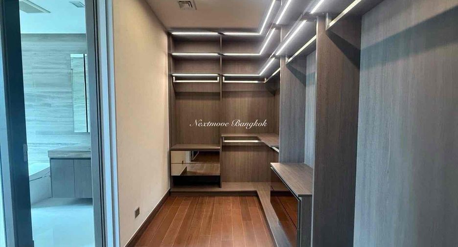 À vendre 3 chambres condo à Khlong Toei, Bangkok
