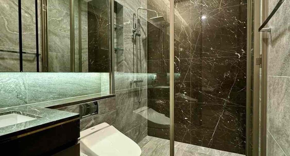 For rent 2 ベッドルーム condo in Khlong Toei, Bangkok