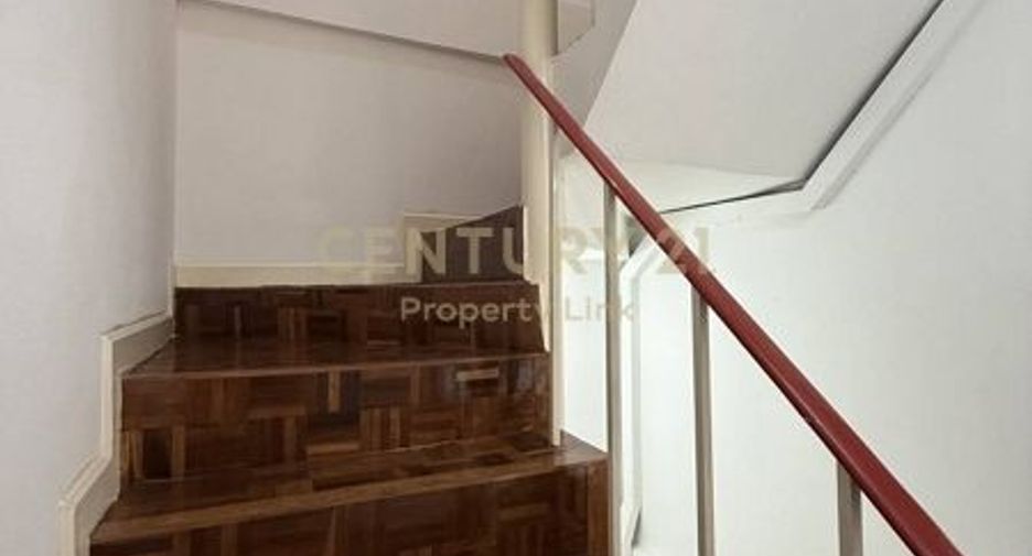 Продажа 5 спальни таунхаус в Ратчатхещи, Бангкок