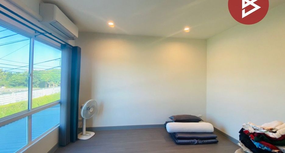 Reihenhaus zur Miete und zum Kauf mit 3 Zimmer in Lat Krabang, Bangkok
