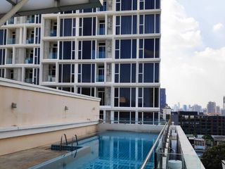 À louer 1 chambre condo à Khlong Toei, Bangkok