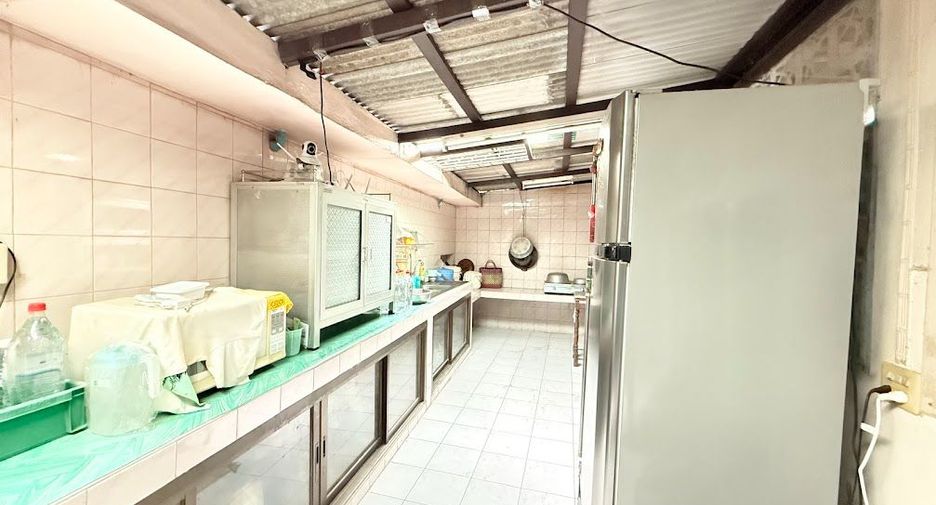 Casa en venta de 3 habitaciones en Khlong San, Bangkok