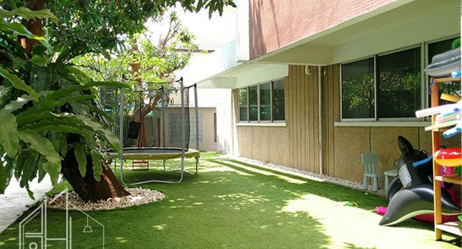 ให้เช่า 3 ห้องนอน คอนโด ใน วัฒนา, กรุงเทพฯ