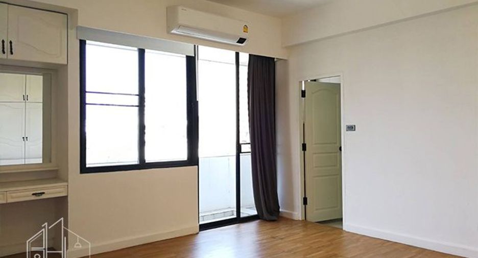 ให้เช่า 3 ห้องนอน คอนโด ใน วัฒนา, กรุงเทพฯ