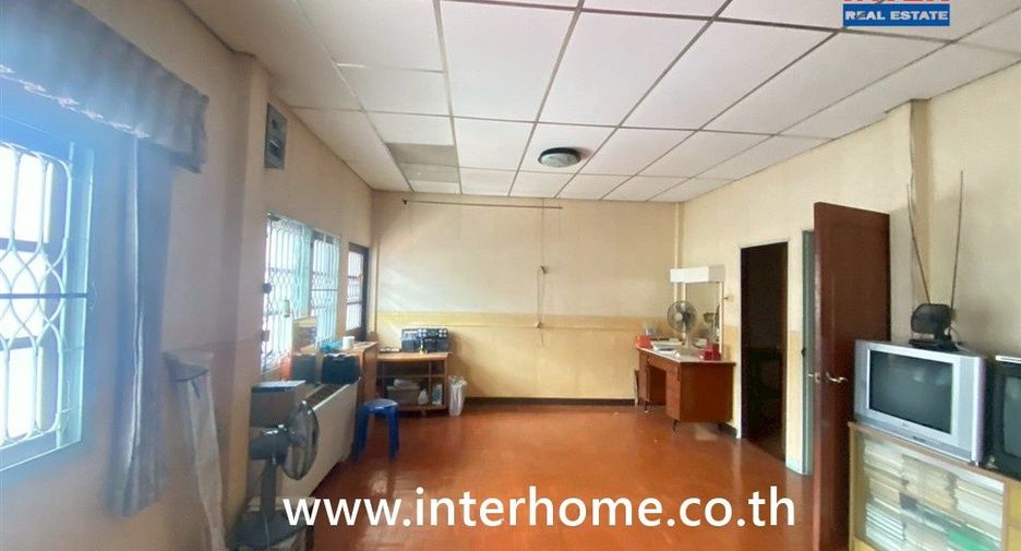 Reihenhaus zum Kauf mit 2 Zimmer in Bueng Kum, Bangkok