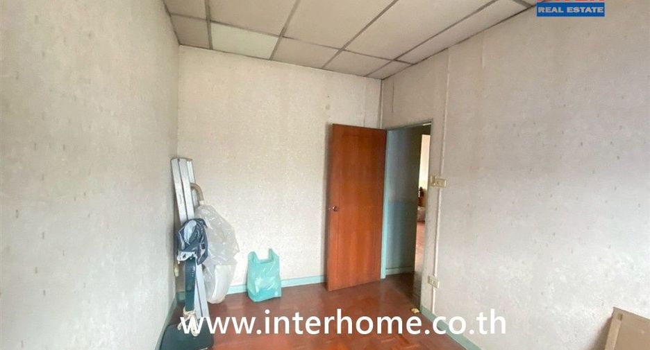 Reihenhaus zum Kauf mit 2 Zimmer in Bueng Kum, Bangkok