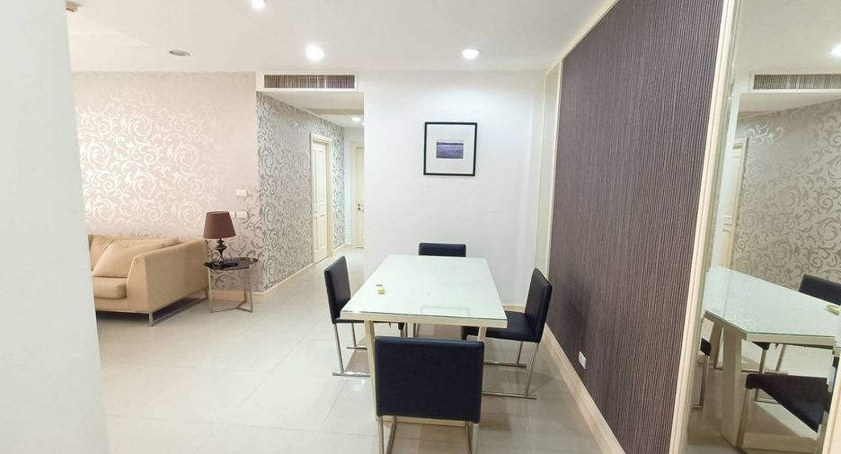 For rent 2 bedrooms condo in Watthana, Bangkok