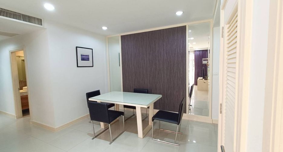 For rent 2 bedrooms condo in Watthana, Bangkok
