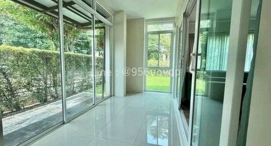 For sale 3 ベッドルーム house in Lat Krabang, Bangkok