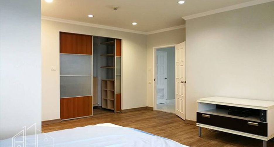 For rent 3 ベッドルーム condo in Watthana, Bangkok