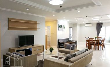 For rent 3 bedrooms condo in Watthana, Bangkok