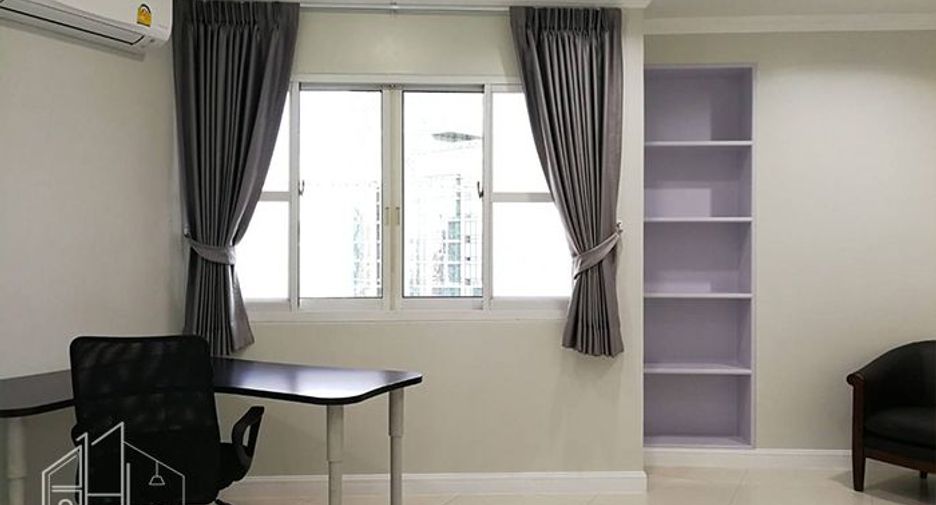 For rent 3 ベッドルーム condo in Watthana, Bangkok