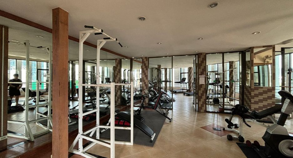 For rent 3 ベッドルーム condo in Watthana, Bangkok