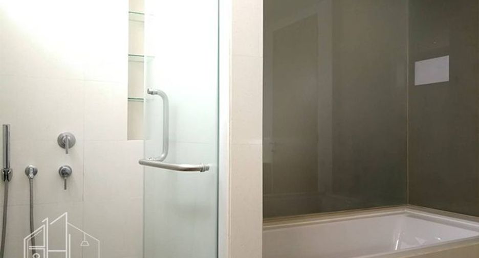 For rent 2 ベッドルーム condo in Khlong Toei, Bangkok