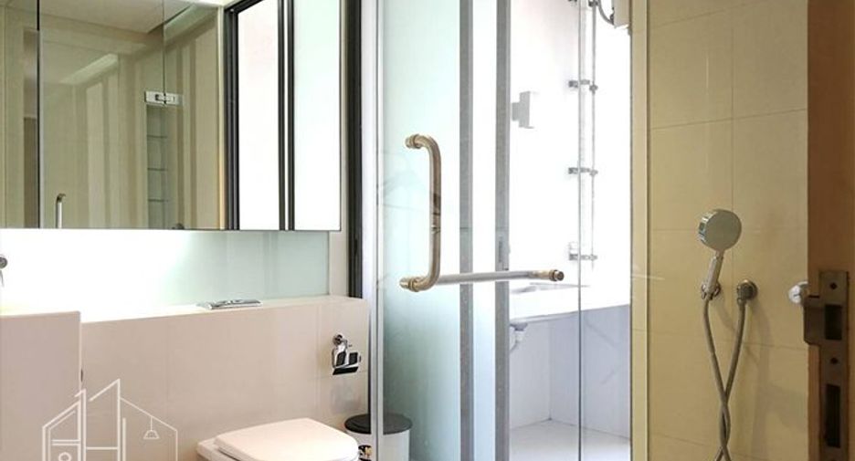 For rent 2 ベッドルーム condo in Khlong Toei, Bangkok
