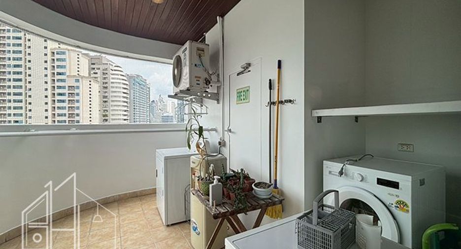 ให้เช่า 3 ห้องนอน คอนโด ใน คลองเตย, กรุงเทพฯ