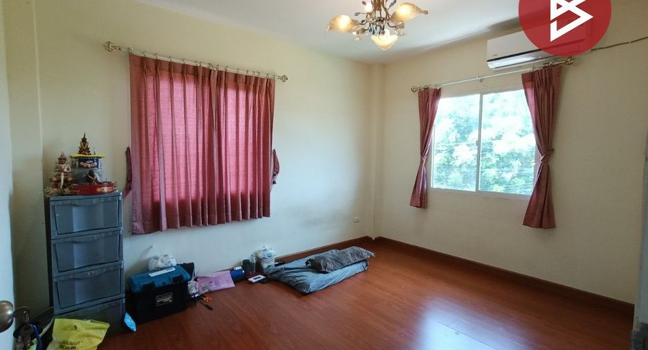 For sale 3 bedrooms house in Nong Chok, Bangkok