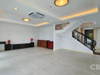 Condo en venta de 2 habitaciones en Pathum Wan, Bangkok