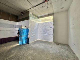 For rent retail Space in Watthana, Bangkok