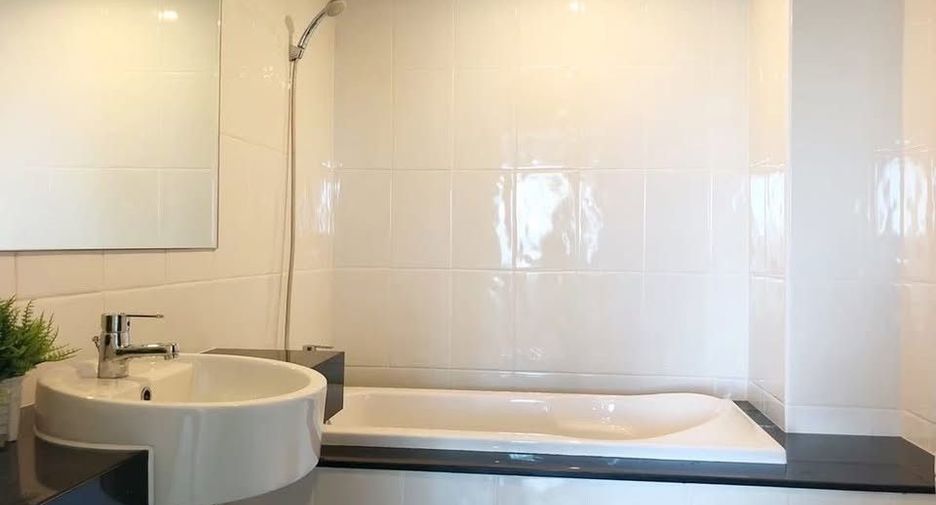 For rent and for sale 2 bedrooms condo in Mueang Chiang Mai, Chiang Mai