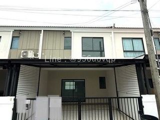 Продажа 3 спальни таунхаус в Сапхан Сунг, Бангкок